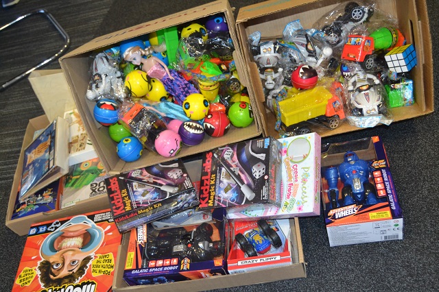  EASTERN CAPE SUV CHALLENGE DONATES 100 TOYS TO CECILIA MAKIWANE HOSPITAL CHILDREN’S WARD
